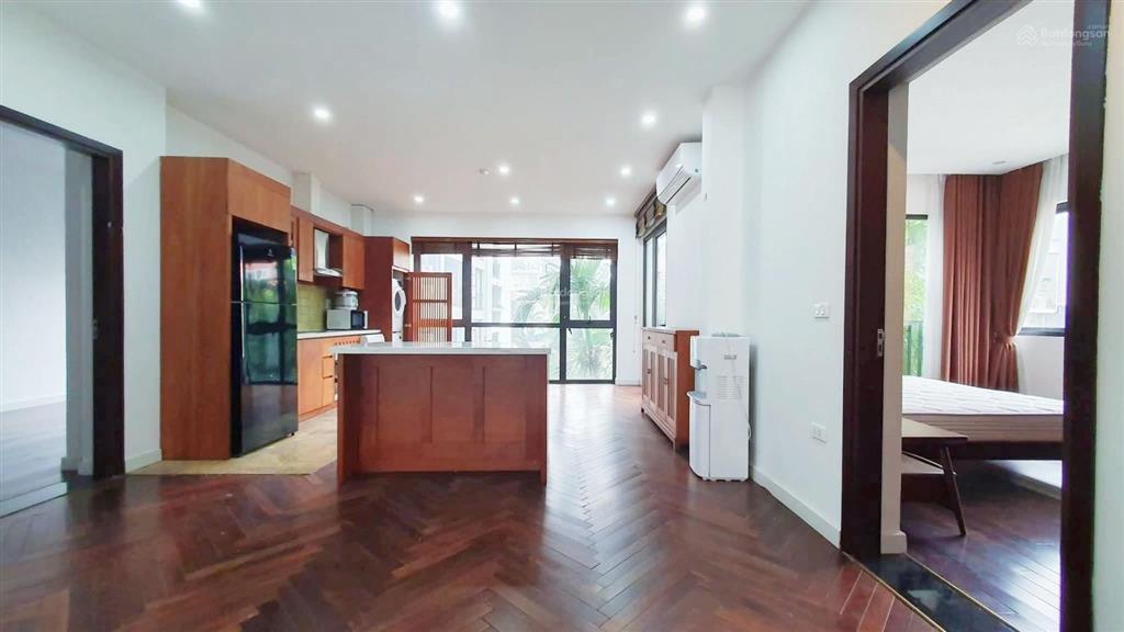 Toà nhà 280m2 x 9t tây hồ, doanh thu 5 tỷ/năm, cách nhà hát opera chỉ hơn 300m, giá tốt nhất hồ tây