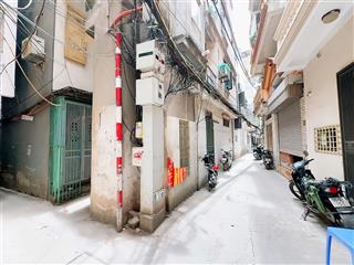 Nhà dân nguyên bản, dt30m lô góc 12m ra ô tô tránh, tại thổ quan, khâm thiên, đống đa