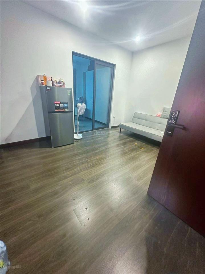 Võ chí công, tây hồ, dt 97m2 x 7t thang máy trước nhà 30 ô tô dừng đỗ, thoáng trước sau, hướng ttt
