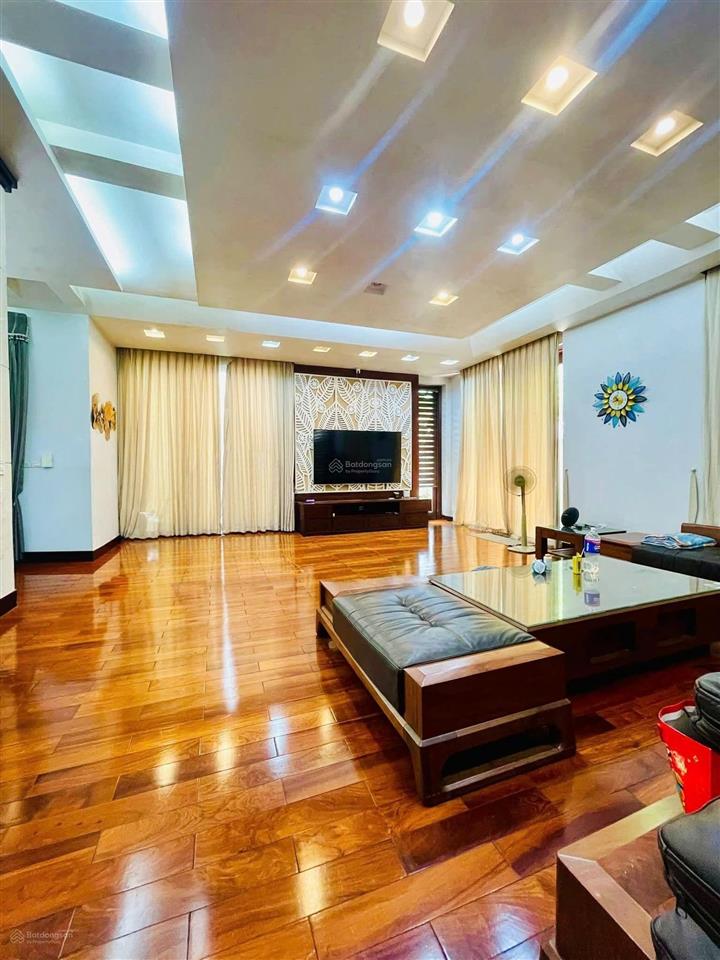 Biệt thự sân vườn hoàng thế thiện phân lô đẳng cấp khu sài đồng chu huy mân, 3 mặt thoáng, ô tô