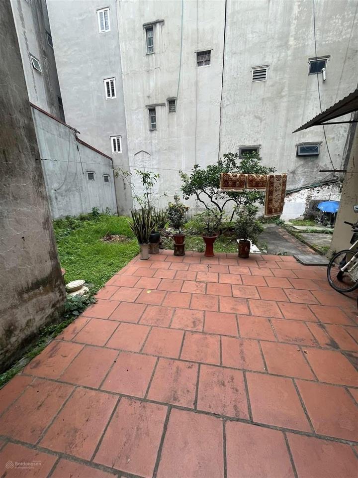 Hoàng quốc việt, nghĩa đô, cầu giấy, dt 153m ô tô, 50m ra mặt phố, giáp tây hồ, giá đầu tư