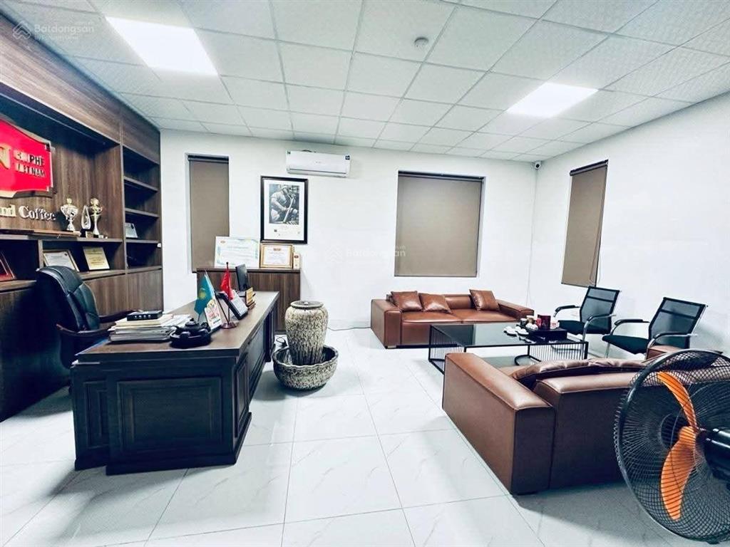 Biệt thự, hoàng trọng mậu, mỹ đình, nam từ liêm, 204m2 4t thang máy giá đầu tư, trước nhà rộng 30m