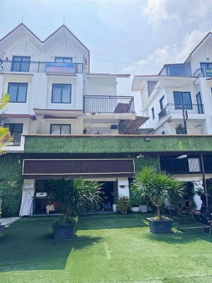 Biệt thự, hoàng trọng mậu, mỹ đình, nam từ liêm, 204m2 4t thang máy giá đầu tư, trước nhà rộng 30m