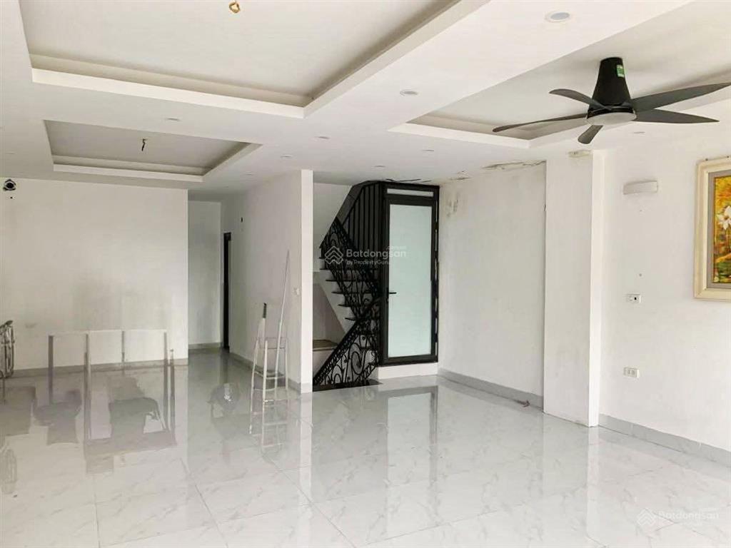 Hoàng công, kiến hưng, hà đông, mipec city 83m2 x 5t mt 5,7m vỉa hè ô tô tránh dừng đỗ ngày đêm