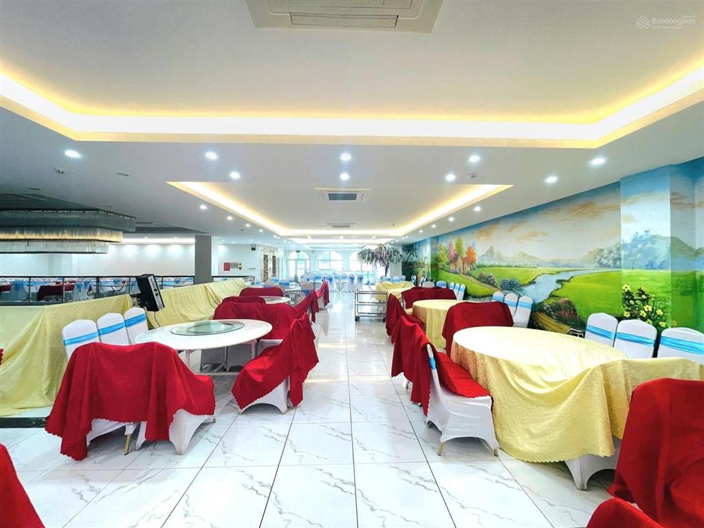 Toà nhà mặt phố hồng đô gần lê quang đạo, nam từ liêm, dt 670m2 x 6t mt 40m, doanh thu 400tr/thánh