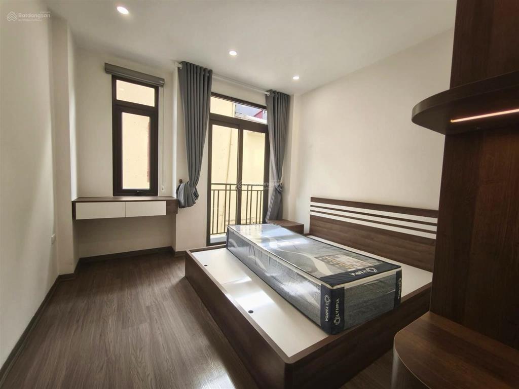 Sài đồng, long biên, dt 51m2 4t mới full nội thất, 15m ô tô tránh, giá siêu ngon, đt tốt