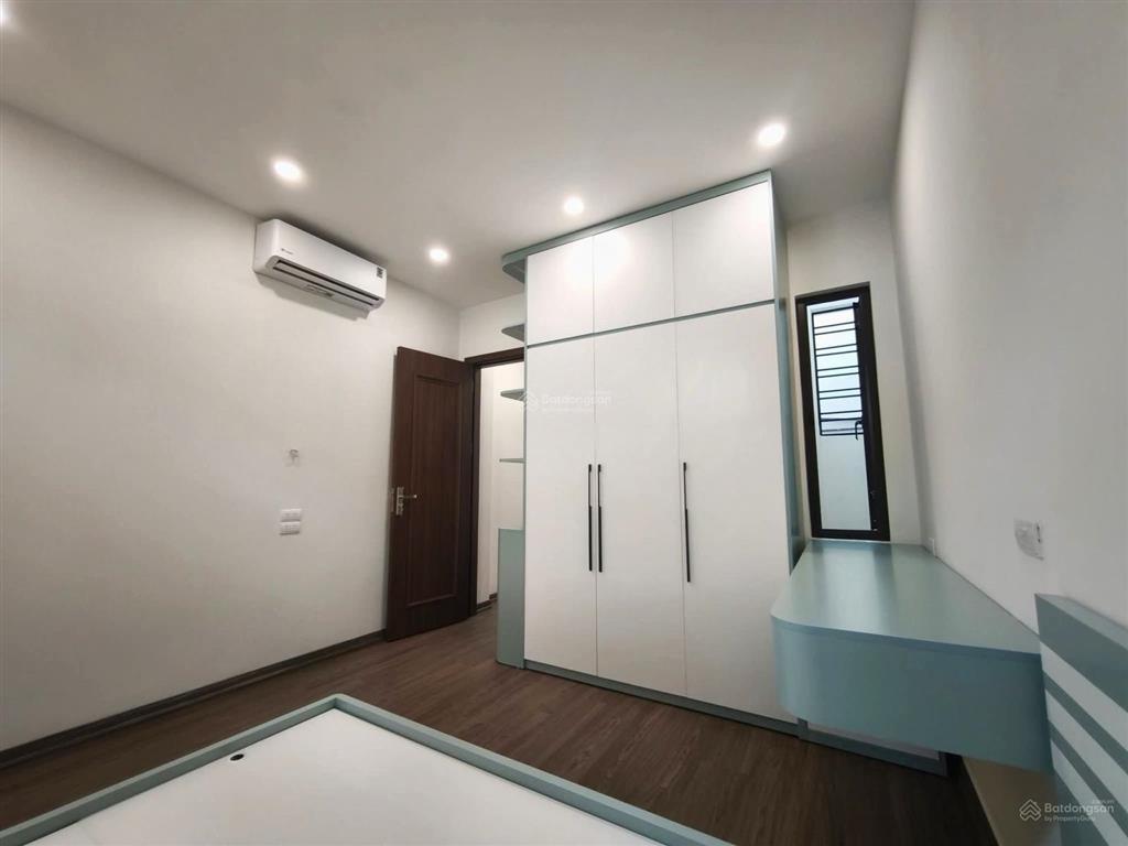 Sài đồng, long biên, dt 51m2 4t mới full nội thất, 15m ô tô tránh, giá siêu ngon, đt tốt