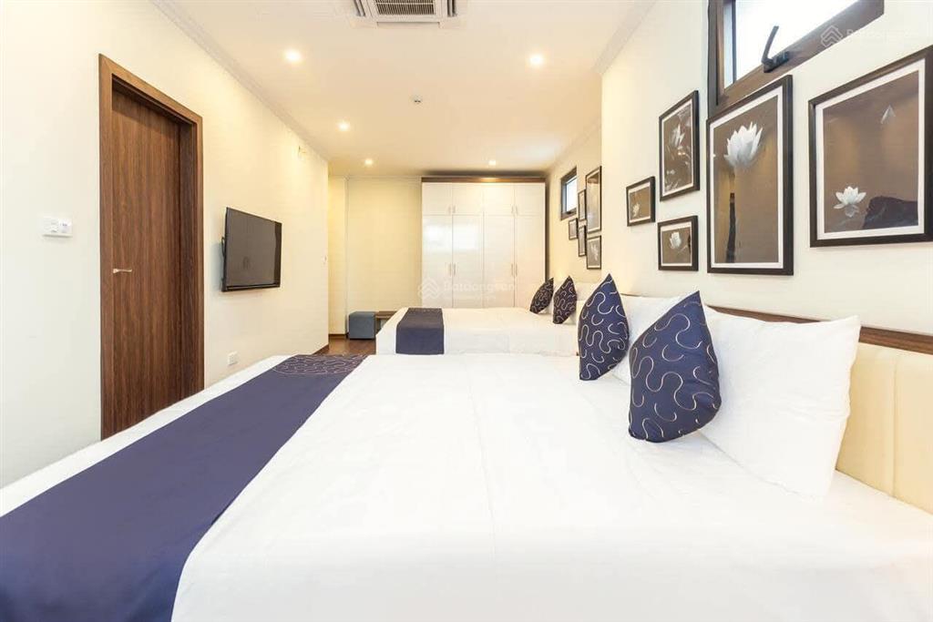 Phố võ chí công, tây hồ toà nhà 10t 345m2 xây full, doanh thu 500tr/tháng, đt giữ tiền vô cùng tốt