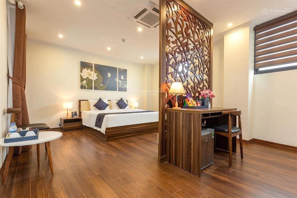 Phố võ chí công, tây hồ toà nhà 10t 345m2 xây full, doanh thu 500tr/tháng, đt giữ tiền vô cùng tốt