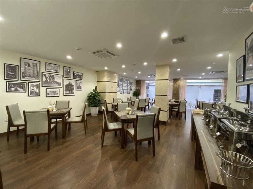 Phố võ chí công, tây hồ toà nhà 10t 345m2 xây full, doanh thu 500tr/tháng, đt giữ tiền vô cùng tốt