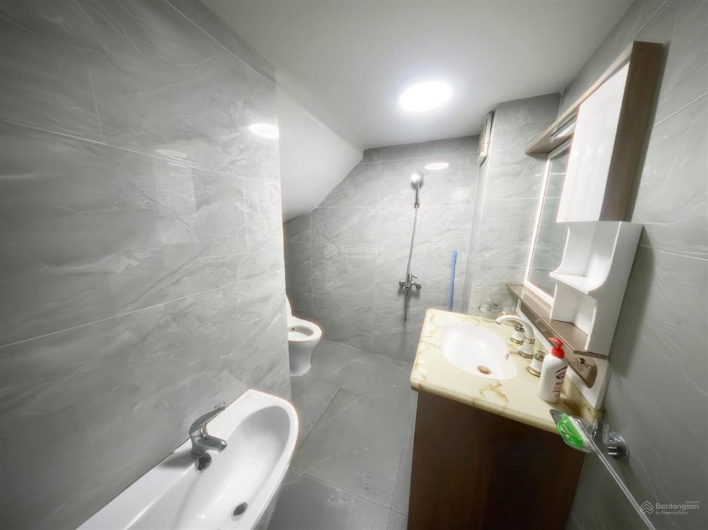 Biệt thự sân vườn, khu đô thị văn phú, hà đông dt 201m x 4t nhỉnh 170tr/1m2, full nội thất