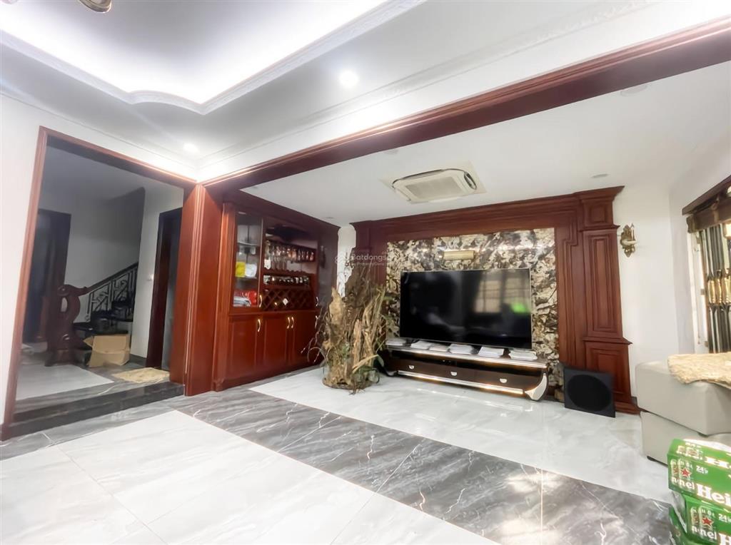 Biệt thự sân vườn, khu đô thị văn phú, hà đông dt 201m x 4t nhỉnh 170tr/1m2, full nội thất