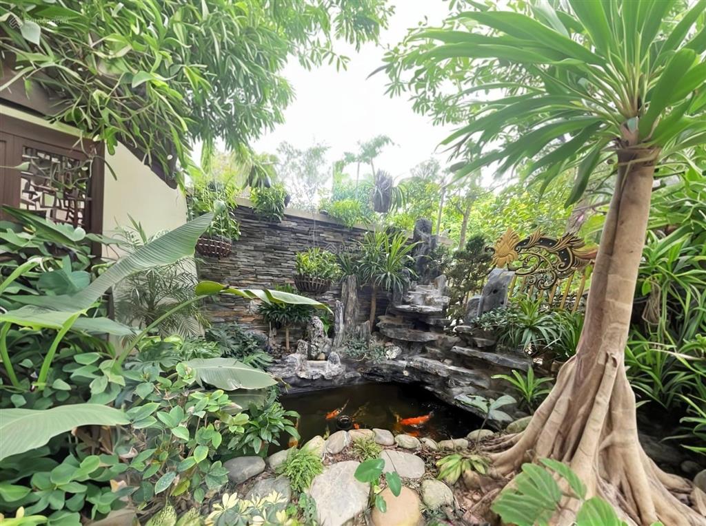 Biệt thự sân vườn, khu đô thị văn phú, hà đông dt 201m x 4t nhỉnh 170tr/1m2, full nội thất