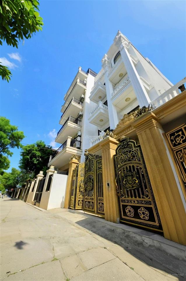 Việt hưng, long biên, dt 95m 5t mt6m, mới gara ô tô, kinh doanh văn phòng, chưa tới 200tr/m
