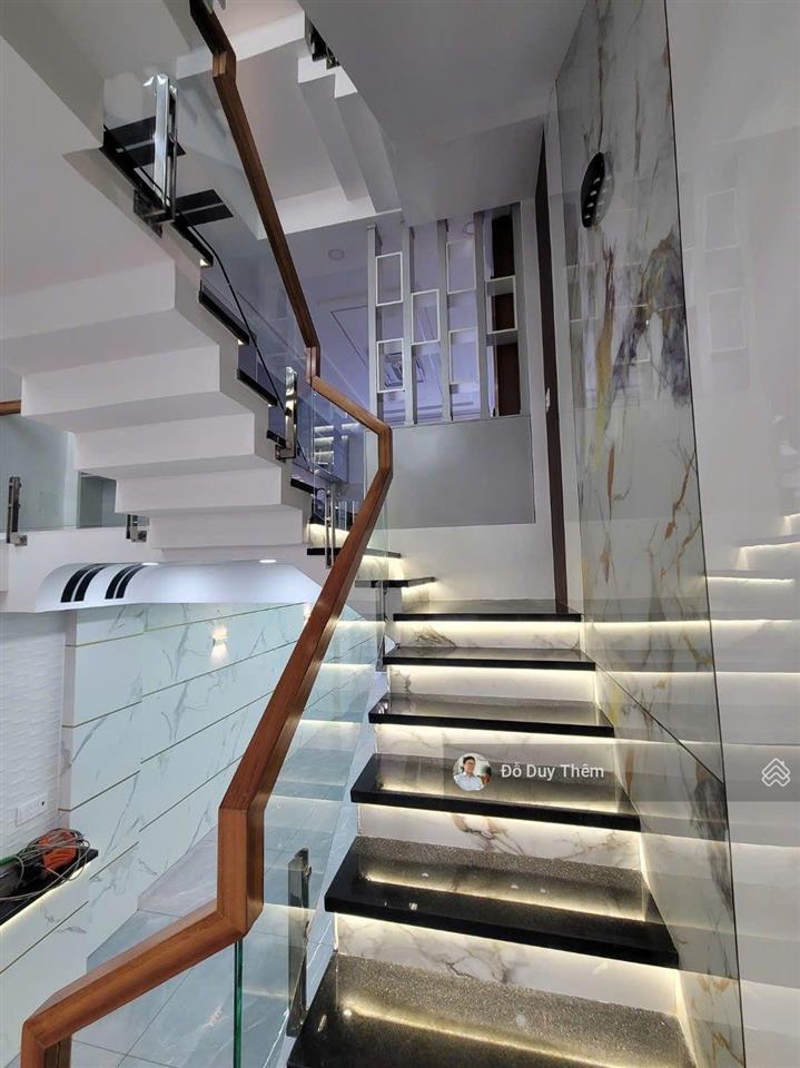 Nhà mới đường số 6, bình tân, 88.8m2, 5 tầng, đường 8m có lề, giáp trạm thu phí an sương. 7.65 tỷ