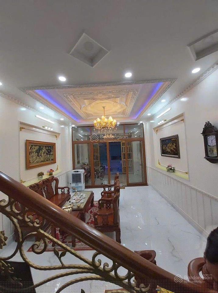 Khách sạn mt đường 12m  võ thj hồi, tn 45triệu /tháng, chợ đầu mối, 150m2, 5 tầng, hơn 10tỷ