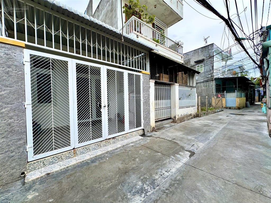 Chinh chủ đang cần bán nhanh lô góc hẻm ô tô hương lộ ngọc hiệp gần cầu hộ chỉ 2ty150