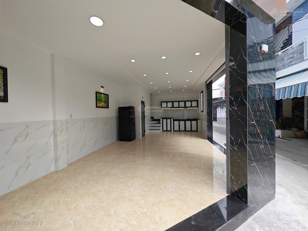 Bán căn góc nhà mới 2 tầng đường ô tô hương lộ ngọc hiệp