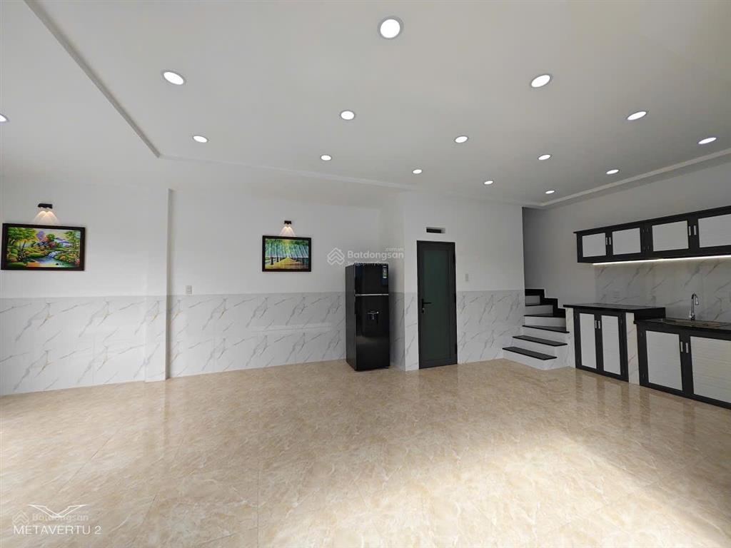 Bán căn góc nhà mới 2 tầng đường ô tô hương lộ ngọc hiệp