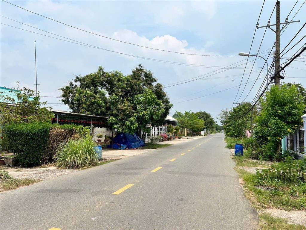 Bán 10x60m có 300m2 thổ, sẵn cái kho, mặt tiền bến súc, an phú, củ chi buôn bán kinh doanh