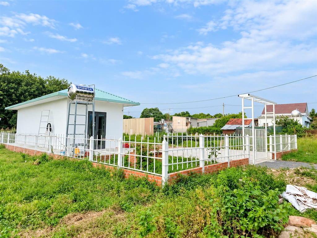 Cần bán gấp 1.000m thái mỹ, củ chi ngang 15m, dài 68m gần full thổ cư có sẵn nhà cấp 4