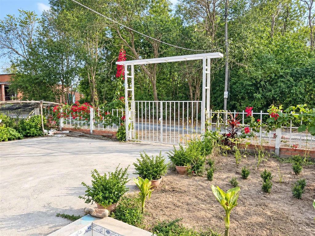 Cần bán gấp 1.000m thái mỹ, củ chi ngang 15m, dài 68m gần full thổ cư có sẵn nhà cấp 4