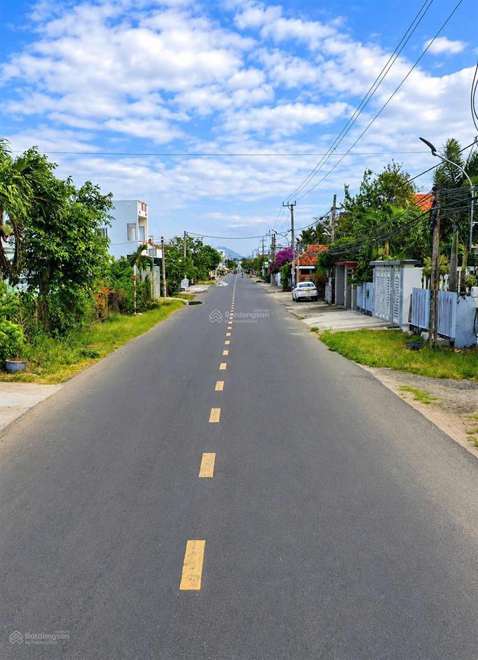 Chính chủ bán nhà cấp 4, kp. uất lâm, p. hòa hiệp, đăklăk 443,7m2 có 150m2 đất ở đô thị(14,65mx30m)