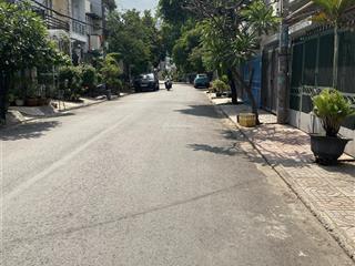 Bán lô đất đối diện trường quốc tế tuệ đức, kế bến xe quận 8.