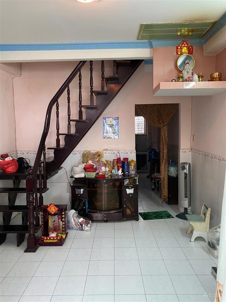 Bán căn nhà hẻm tùng thiện vương bình đông. kế cầu chà và