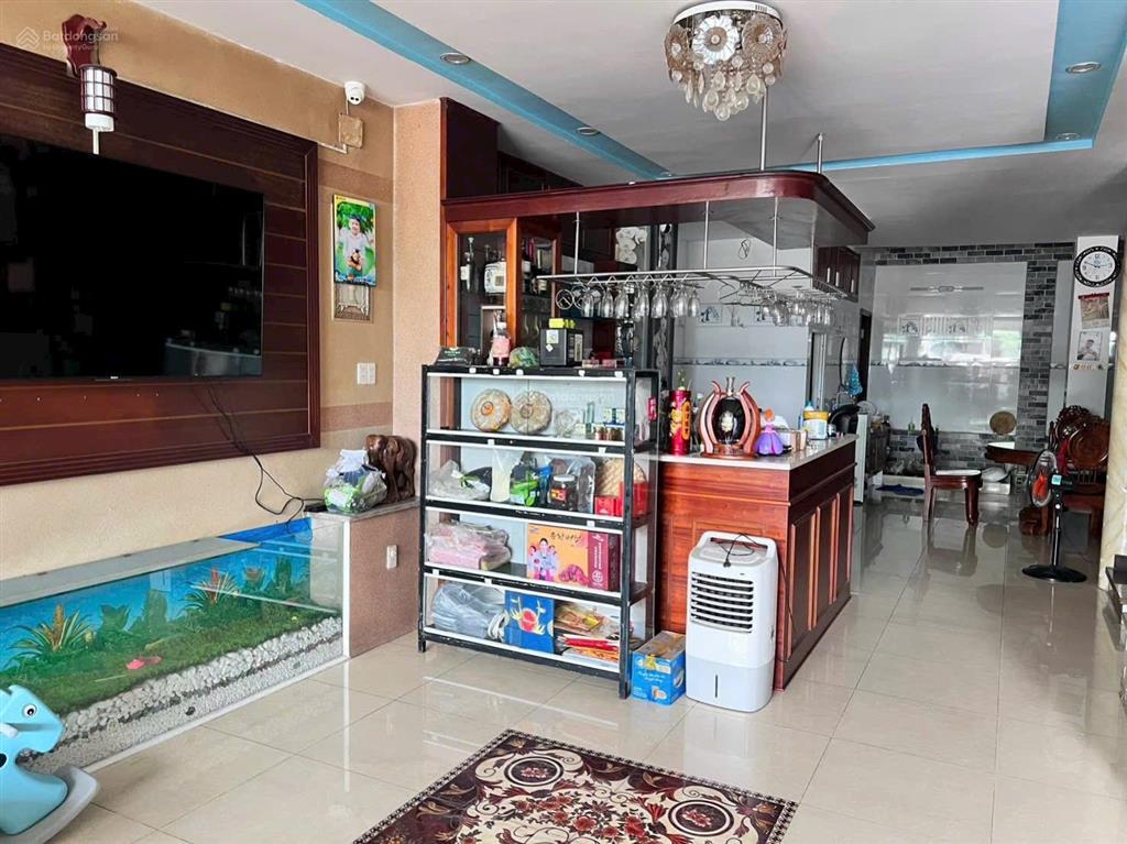 Bán căn biệt thự đường số 10. khu dân cư bình hưng, kế bến xe quận 8.