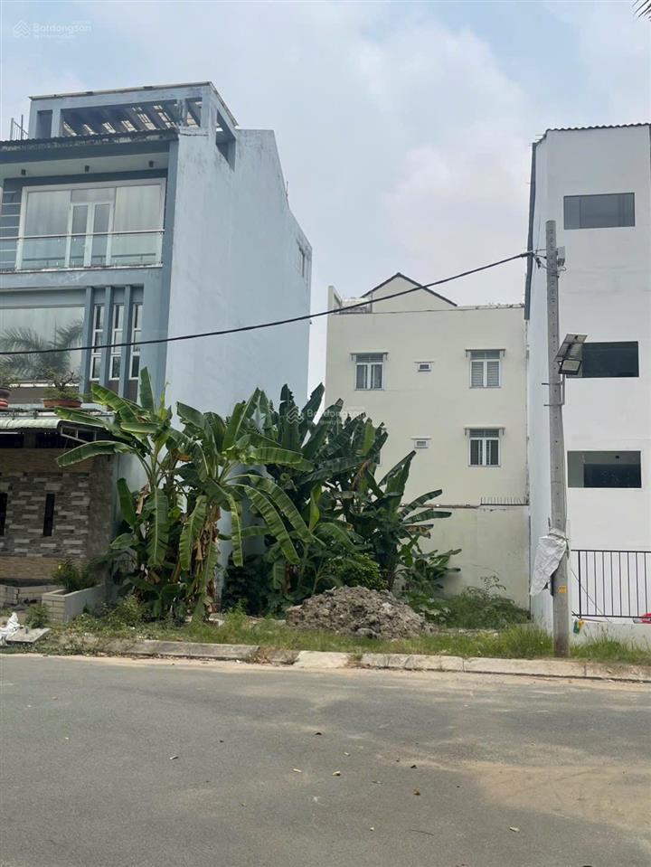 Bán lô đất kế trường tiểu học bình hưng. gần bến xe quận 8.