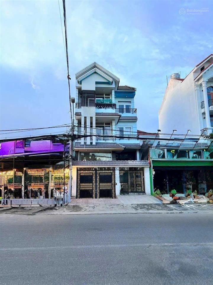 Bán căn biệt thự khu dân cư bình hưng. kế bến xe quận 8.