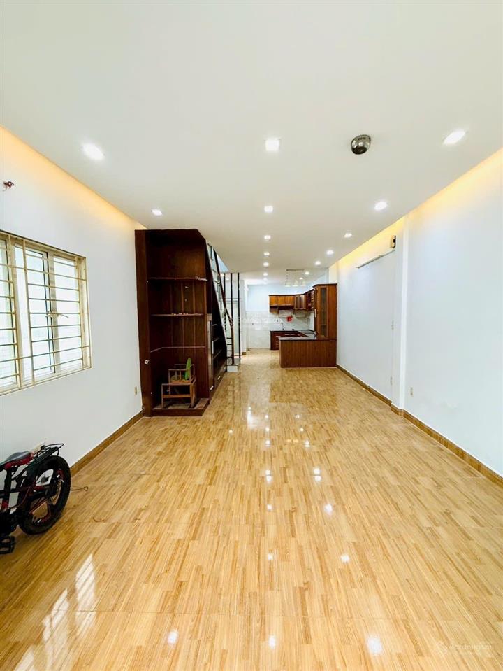 Bán căn góc 2 mặt tiền đường, kế trường tiểu học bông sao