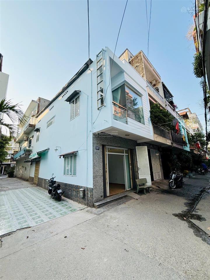 Bán căn góc 2 mặt tiền đường, kế trường tiểu học bông sao