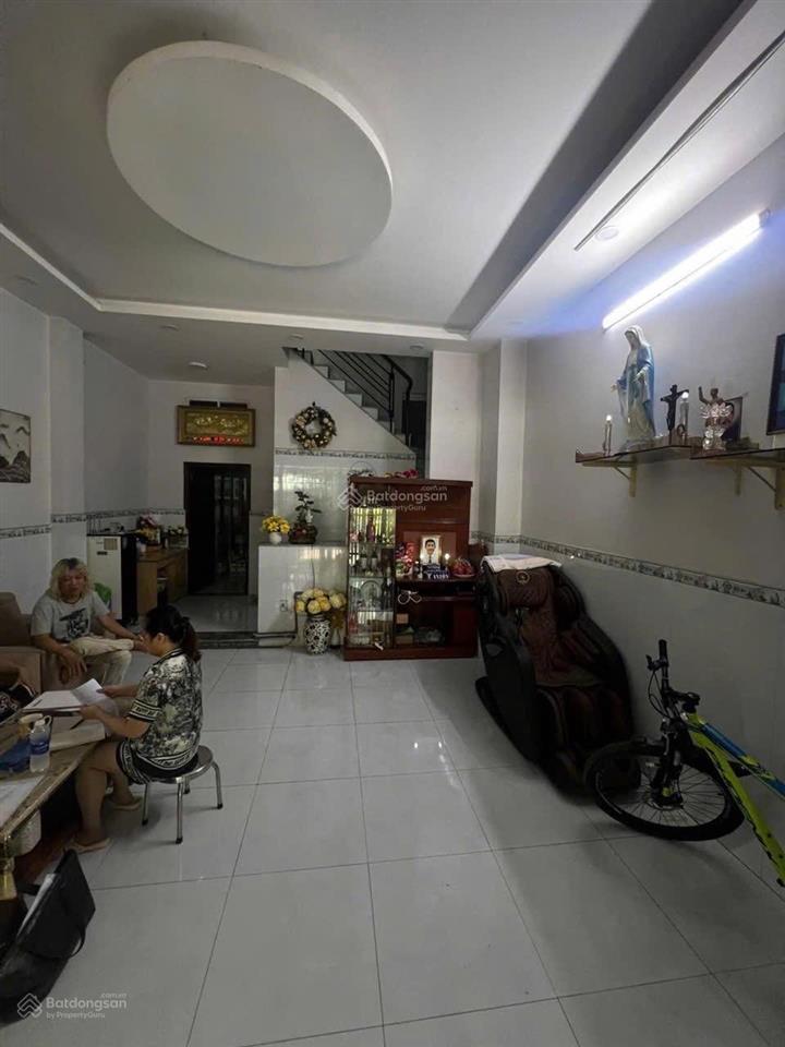 Bán căn nhà khu dân cư bình hưng. kế bến xe quận 8. nhà 2 mặt tiền.