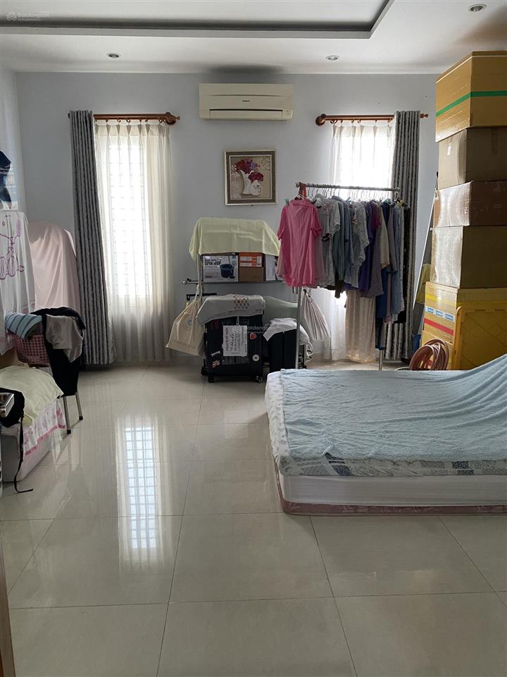 Bán căn nhà siêu phẩm khu dân cư phong phú 5. kế bến xe quận 8.