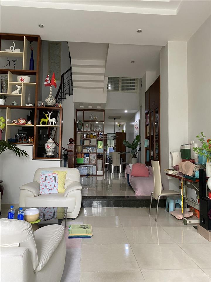 Bán căn nhà siêu phẩm khu dân cư phong phú 5. kế bến xe quận 8.