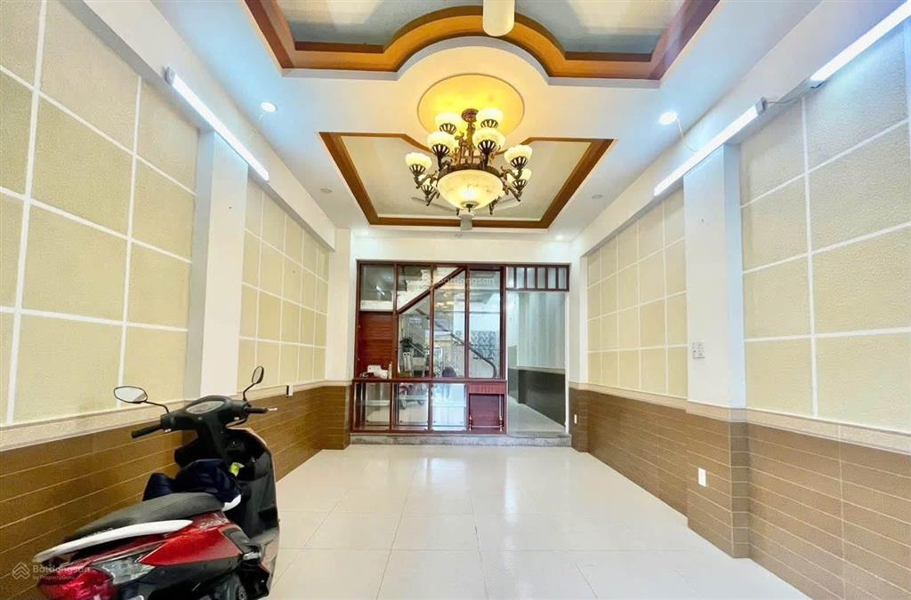 Bán căn góc 2 mặt tiền khu dân cư bình hưng. kế bến xe quận 8