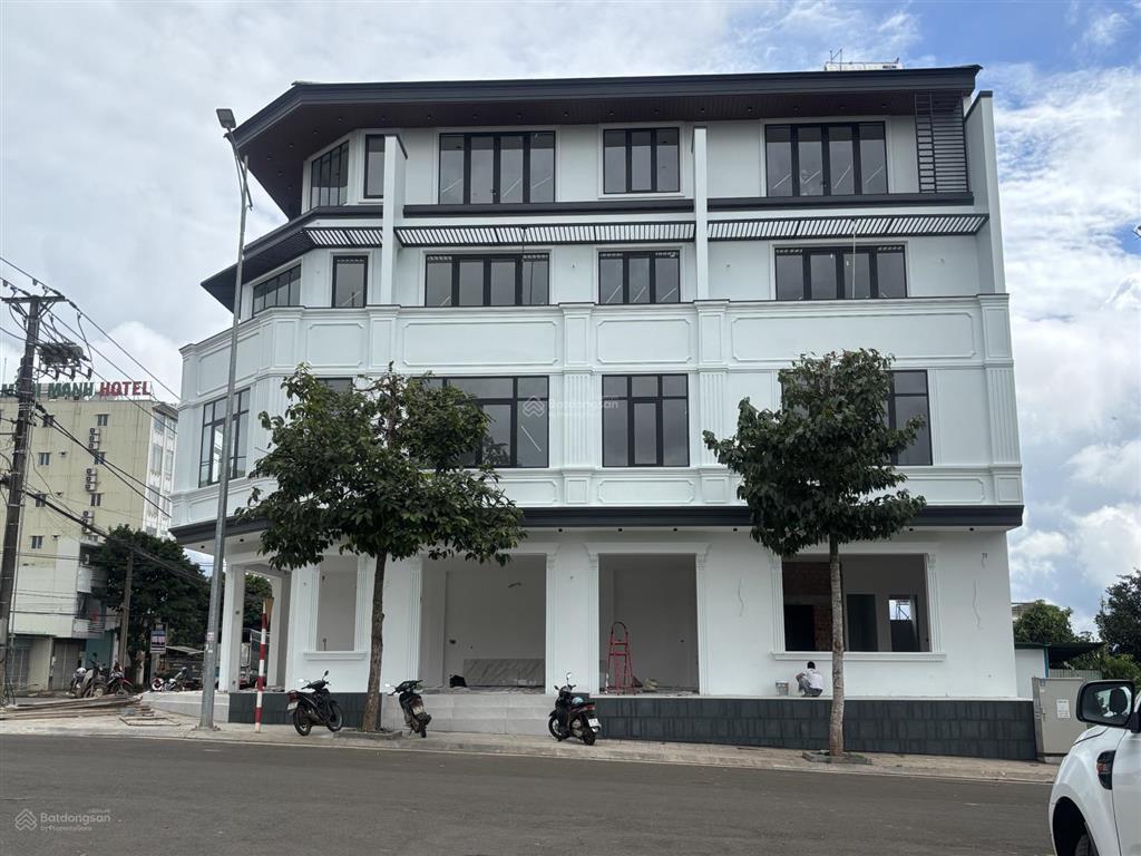 Nhà riêng, nhà góc, diện tích 750 m2, đường lý nam đế