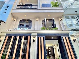 Nhà đẹp ở ngay  5 tầng  hẻm xe hơi  phú nhuận  gần mặt tiền  nhỉnh 8 tỷ