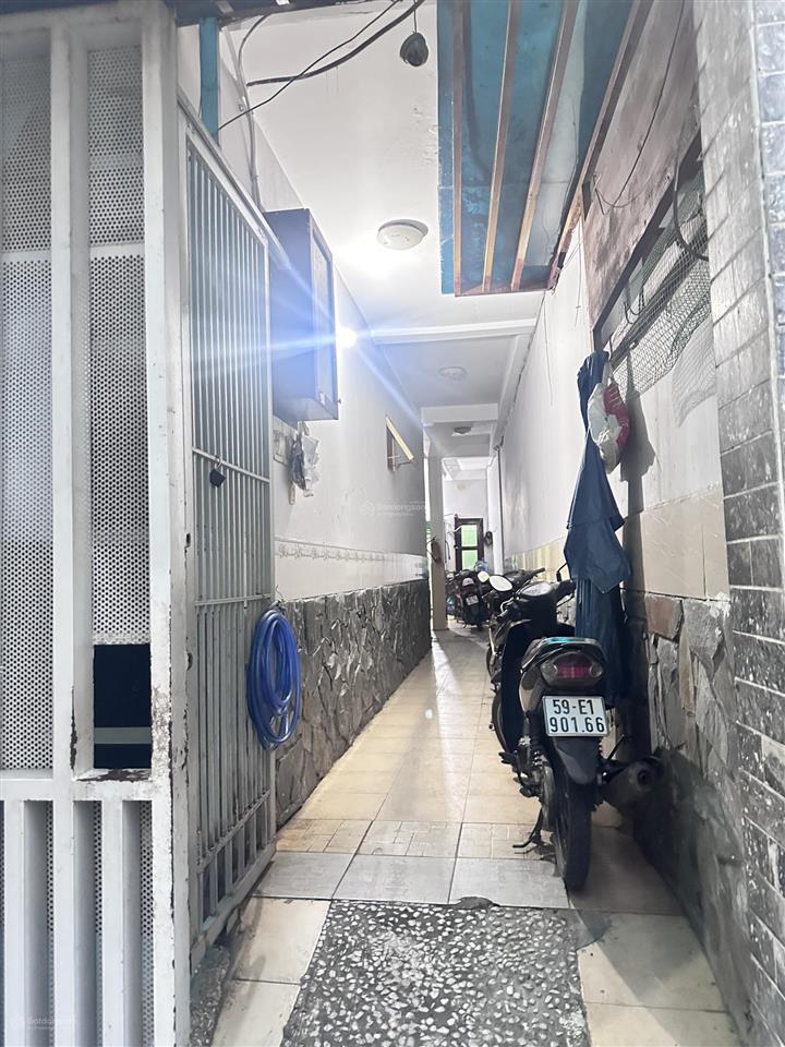 Bán nhà riêng, có phòng cho thuê