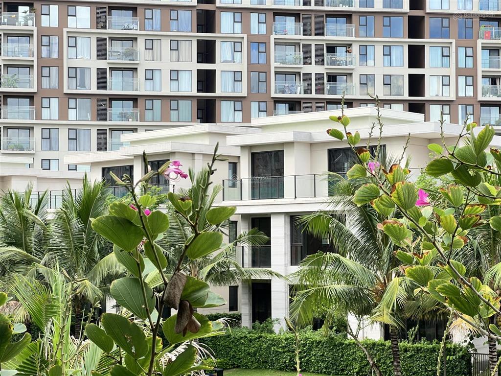 Phiên bản giới hạn, nhà phố liền kề 6x21m view kênh đào, riêng tư, mua trực tiếp nam long
