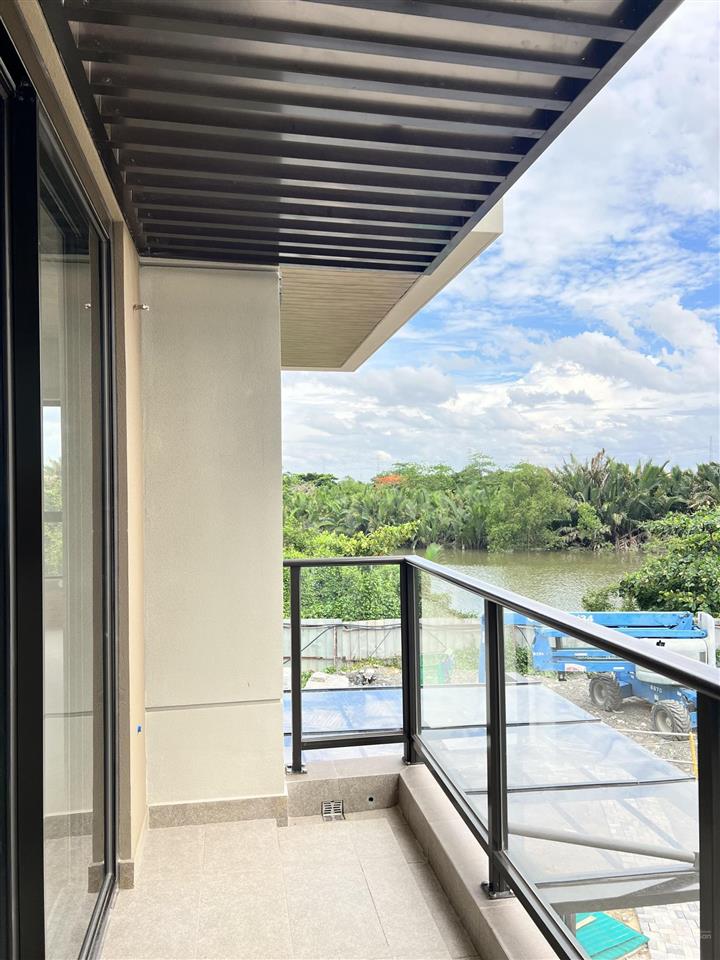 Phiên bản giới hạn, nhà phố liền kề 6x21m view kênh đào, riêng tư, mua trực tiếp nam long