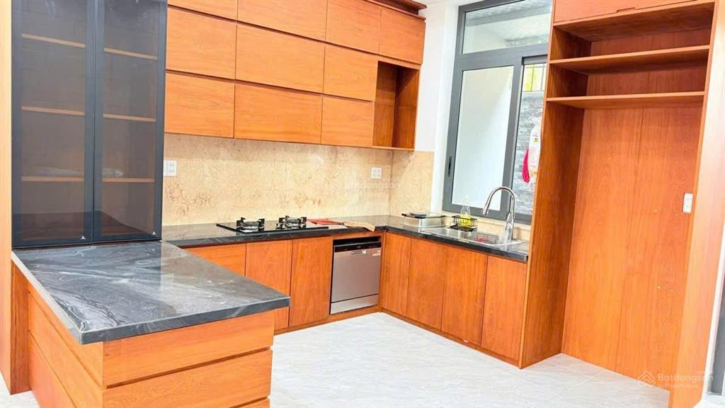 Nhà cực đẹp mới 99% ngay đường trần quang diệu, p. bà rịa. thiết kế 1 trệt 1 lầu 8m x 24m