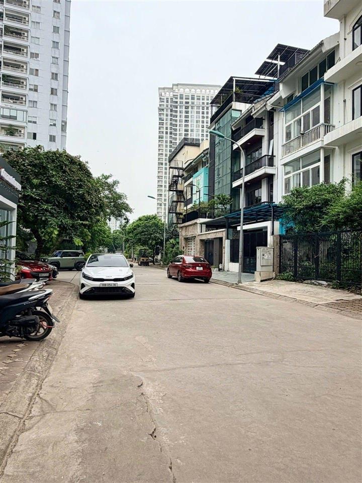 Bán liền kề khu nhà vườn ngõ 15 an dương vương, p. phú thượng