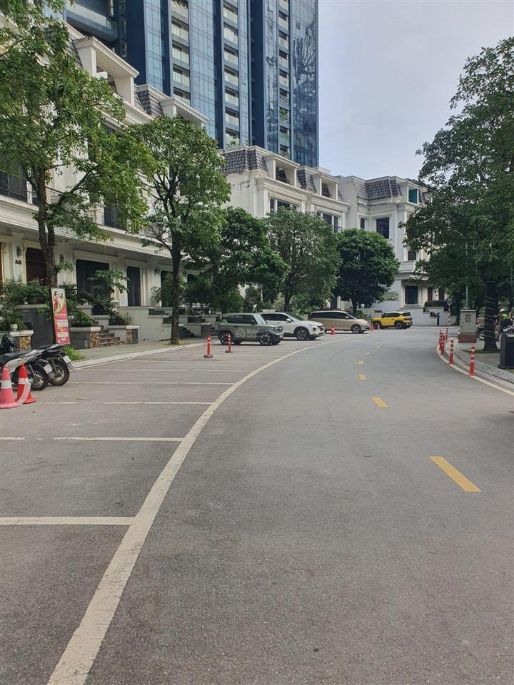 Bán biệt thự liền kề sunshine city ciputra, dt 150m2. giá 54 tỷ có thương lượng