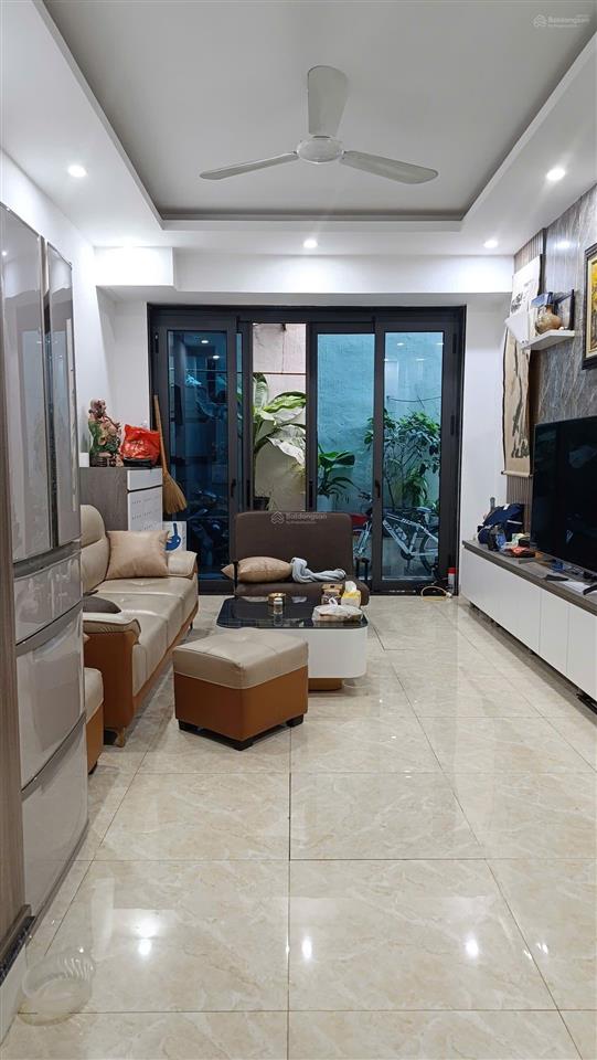 Bán nhà ngõ 335 đường an dương vương, p. phú thượng. dt 33m2, 5 tầng, sẵn sổ