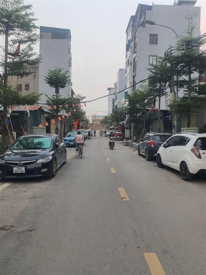 Cần bán mảnh đất mặt đường 343 an dương vương phú thượng, dt 40m2, sẵn sổ