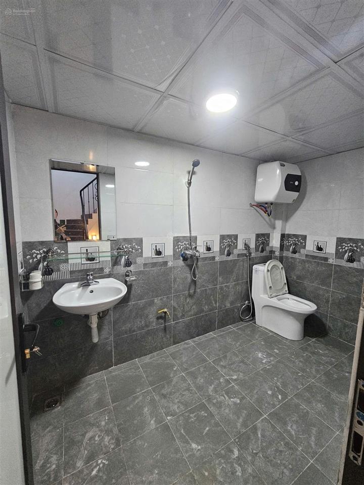 Chính chủ cho thuê nhà khu a geleximco sát vin smart city.  0973 873 ***