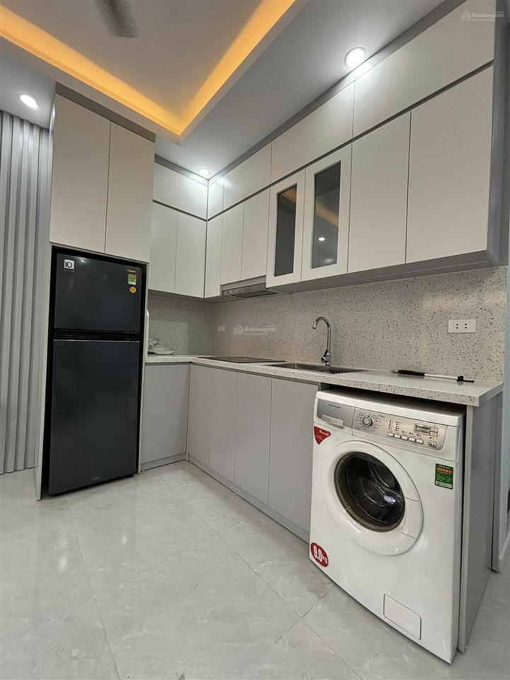 Bán tập thể phố lò đúc, ngã 4 nguyễn công trứ  sổ 40m2  thực tế 65m2  2 ngủ  4,8 tỷ